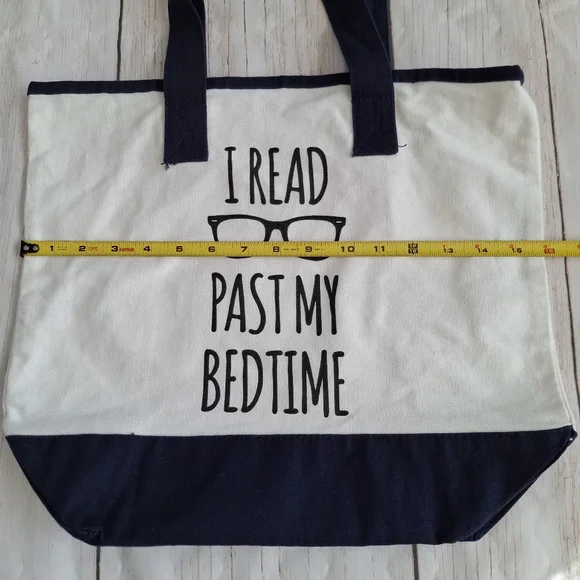 Indigo Book Tote Bag I Read Past My Bedtime - Picture 2 of 6